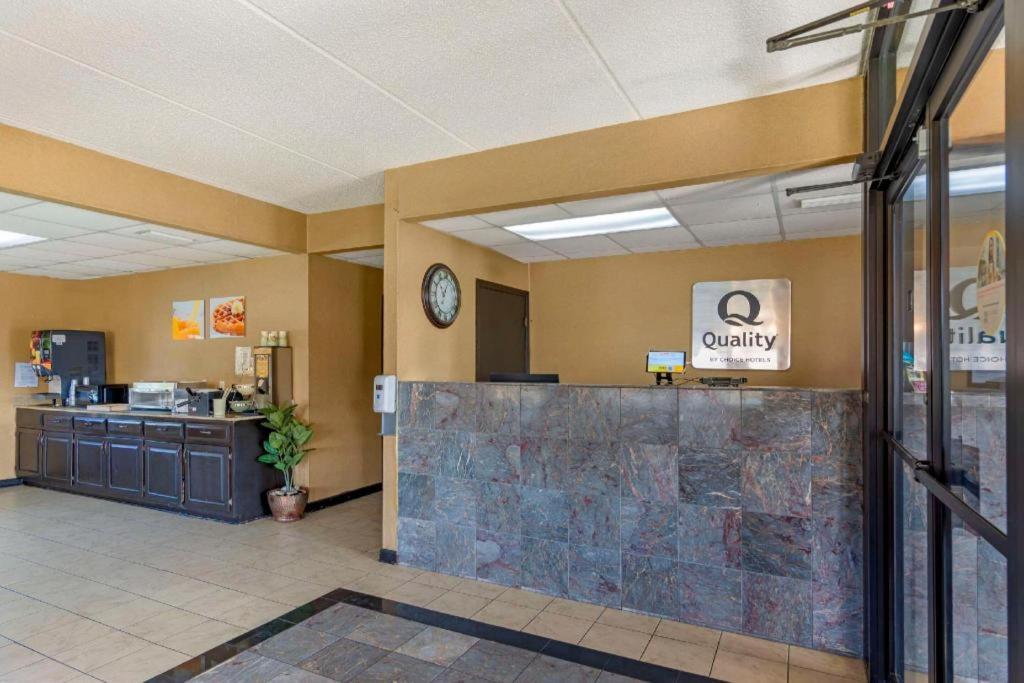 Quality Inn Cordele Bagian luar foto
