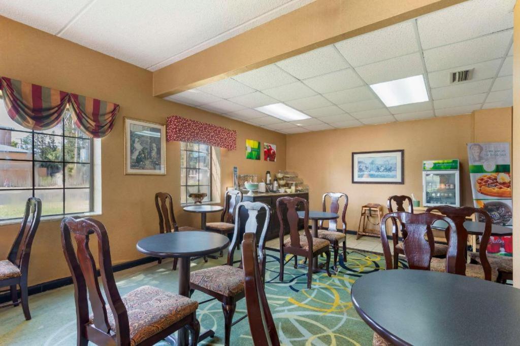 Quality Inn Cordele Bagian luar foto